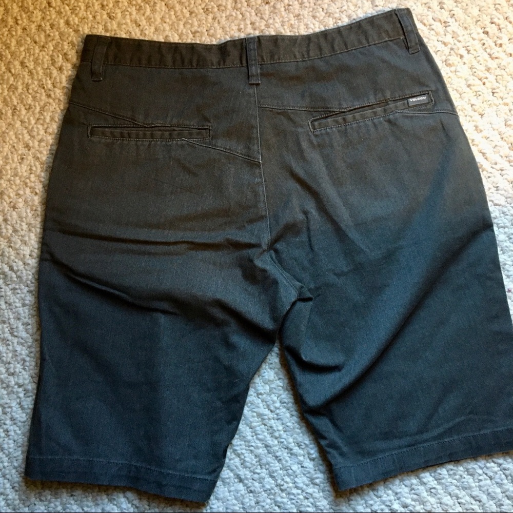 Volcom:🤘shorts, gray, waist 32 - Picture 4 of 5